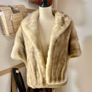 Vintage Elegant Tan Mink Fur Stole Shawl Jacket